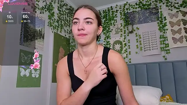 Snapshot of Ashley_Pierce chatting on 12-01-25, 04:06 Ashley Pierce online show from 12-01-25, 04:06