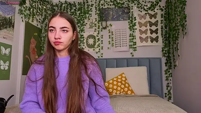 Snapshot of Ashley_Pierce chatting on 12-05-25, 04:10 Ashley Pierce online show from 12-05-25, 04:10