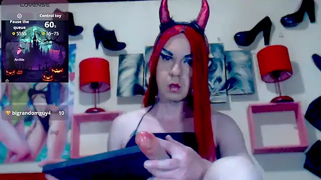 Snapshot of blondehot5v chatting on 11-21-25, 10:41 blondehot5v online show from 11-21-25, 10:41