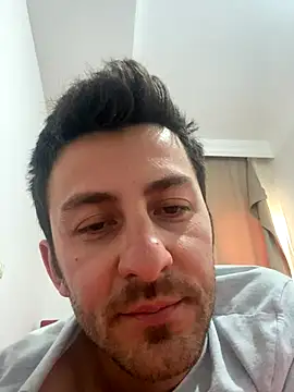 emredenizz07 online show from 10-08-25, 08:01