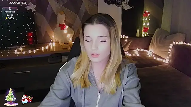 Sandy Belle online show from 12-15-25, 07:29