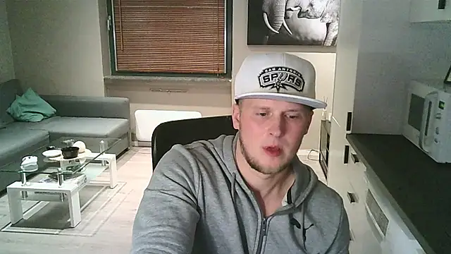 Dartanjanas13 online show from 11-04-25, 05:23