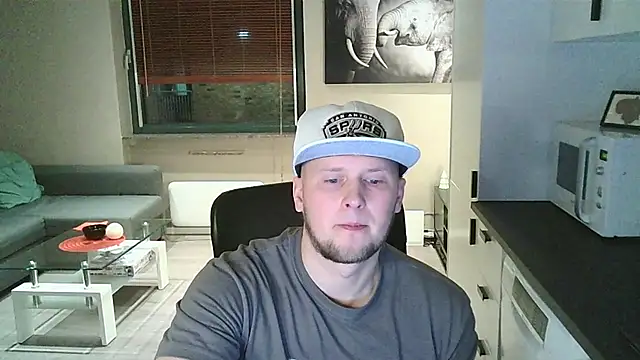 Dartanjanas13 online show from 01-17-26, 04:00