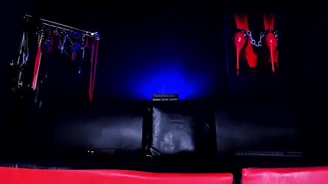 isabellestone online show from 12-04-25, 11:02