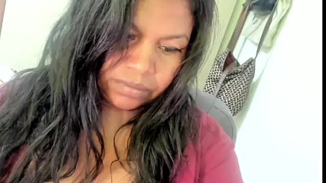 Snapshot of ebonylouissexyhot chatting on 10-04-25, 08:40 ebonylouissexyhot online show from 10-04-25, 08:40