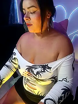 Danniela20 online show from 11-25-25, 04:34