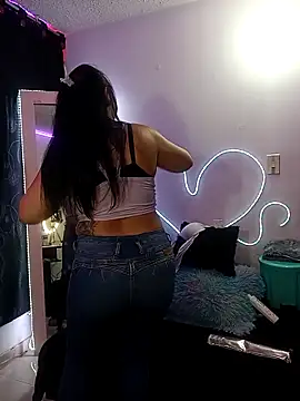 Snapshot of Danniela20 chatting on 02-13-26, 07:26 Danniela20 online show from 02-13-26, 07:26