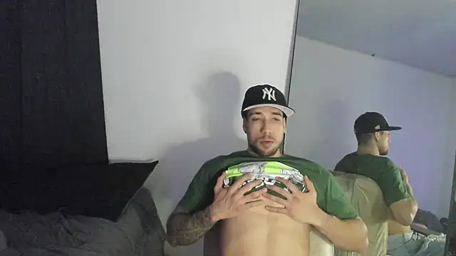 Snapshot of ThiagoLugo chatting on 12-04-25, 04:00 ThiagoLugo online show from 12-04-25, 04:00