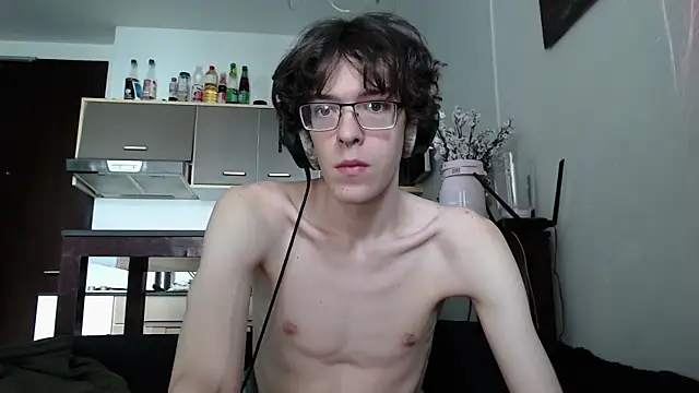 Snapshot of LovesomeCookie chatting on 10-09-25, 08:01 LovesomeCookie online show from 10-09-25, 08:01