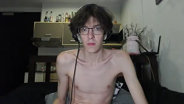 Snapshot of LovesomeCookie chatting on 10-12-25, 04:50 LovesomeCookie online show from 10-12-25, 04:50