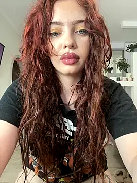 Snapshot of Hannah_xBaby chatting on 10-19-25, 10:05 Hannah xBaby online show from 10-19-25, 10:05