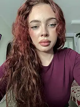 Snapshot of Hannah_xBaby chatting on 10-24-25, 11:39 Hannah xBaby online show from 10-24-25, 11:39