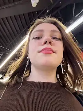 lucy-joy online show from 12-04-25, 10:24