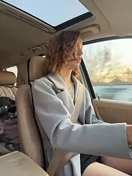 DollyTall online show from 11-22-25, 10:47