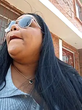 Snapshot of Arena_13 chatting on 02-12-26, 06:03 Arena 13 online show from 02-12-26, 06:03