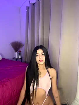 Dulcekitty   online show from 10-07-25, 10:12