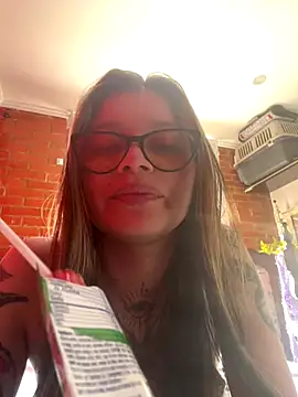 KoraSweett online show from 12-17-25, 06:36