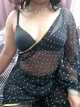 Snapshot of Aavya_007 chatting on 09-12-25, 04:23 Aavya 007 online show from 09-12-25, 04:23