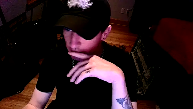 Snapshot of LEVIATHANX666 chatting on 03-04-26, 06:19 LEVIATHANX666 online show from 03-04-26, 06:19