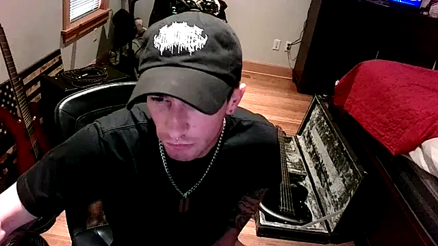 Snapshot of LEVIATHANX666 chatting on 03-04-26, 06:25 LEVIATHANX666 online show from 03-04-26, 06:25