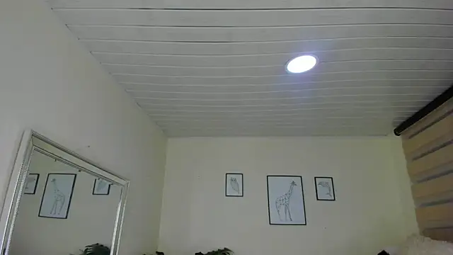 LusyKitty online show from 10-01-25, 03:29