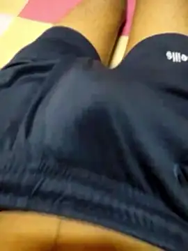 Saxyboy2002 online show from 11-30-25, 04:27