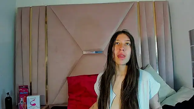 Snapshot of venusmorgan chatting on 09-29-25, 02:44 venusmorgan online show from 09-29-25, 02:44