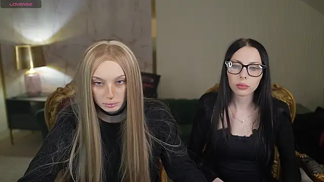 VivianSweet  online show from 03-10-26, 03:28