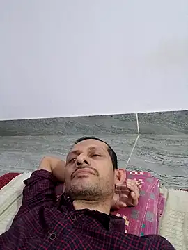 monster-dickk online show from 12-18-25, 03:51