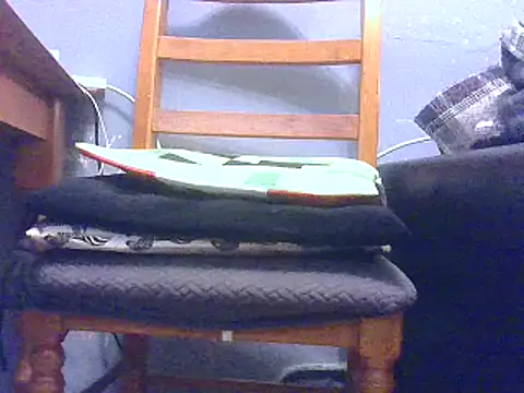 Snapshot of hefin18 chatting on 02-08-25, 06:33 hefin18 online show from 02-08-25, 06:33