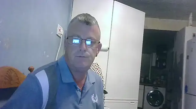 Snapshot of hefin18 chatting on 02-20-25, 11:10 hefin18 online show from 02-20-25, 11:10