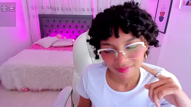 Snapshot of aitana_kahlo chatting on 09-12-25, 10:48 aitana kahlo online show from 09-12-25, 10:48