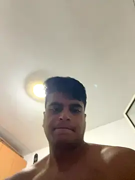 Snapshot of Noam7080z chatting on 10-06-25, 11:13 Noam7080z online show from 10-06-25, 11:13