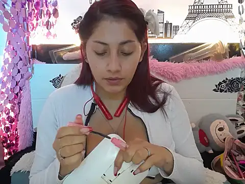 Nicol V online show from 09-25-25, 04:05