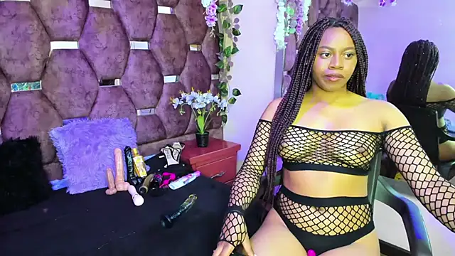 Thiana Taylor online show from 09-22-25, 07:16