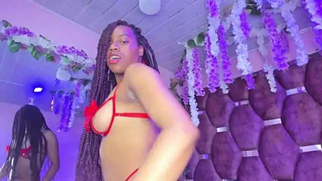 Thiana Taylor online show from 12-16-25, 07:41