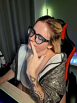 Charlies world online show from 09-13-25, 07:24