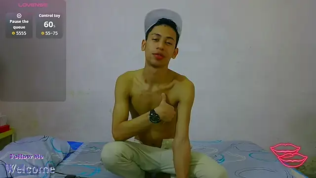 dylan apol0 online show from 04-12-26, 12:15