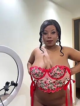 Snapshot of Elie-3 chatting on 10-19-25, 01:39 Elie-3 online show from 10-19-25, 01:39