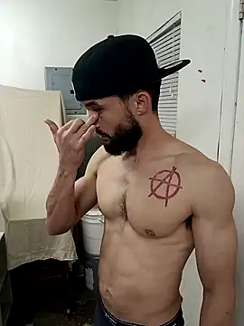 Snapshot of Paidbat chatting on 10-28-25, 03:21 Paidbat online show from 10-28-25, 03:21