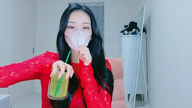 Snapshot of ramuchan_desu chatting on 01-15-26, 12:37 ramuchan desu online show from 01-15-26, 12:37