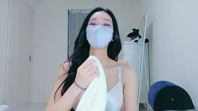 Snapshot of ramuchan_desu chatting on 02-27-26, 12:32 ramuchan desu online show from 02-27-26, 12:32