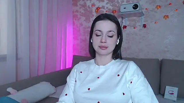 Snapshot of lustxSALLY chatting on 10-23-25, 06:13 lustxSALLY online show from 10-23-25, 06:13