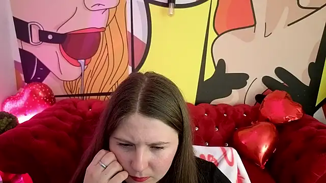 Snapshot of CraveeDoll chatting on 02-12-26, 08:04 CraveeDoll online show from 02-12-26, 08:04