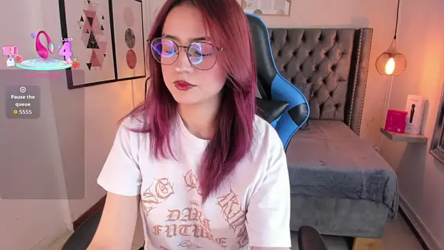 Snapshot of Lily_Fleming chatting on 09-15-25, 07:25 Lily Fleming online show from 09-15-25, 07:25