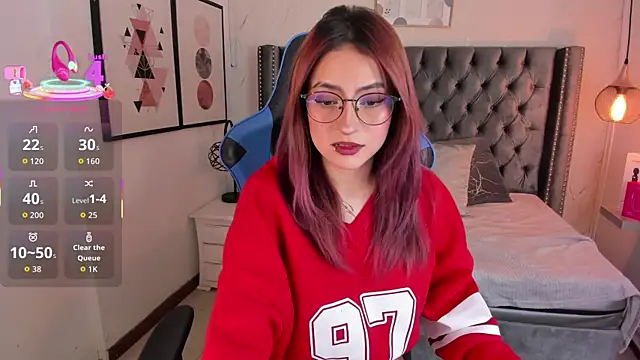 Snapshot of Lily_Fleming chatting on 09-22-25, 08:11 Lily Fleming online show from 09-22-25, 08:11