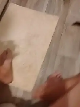 hugenicecock7979 online show from 09-18-25, 06:54