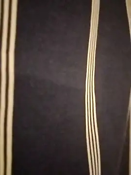 hugenicecock7979 online show from 09-25-25, 09:51