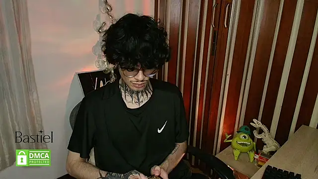 Mihail leroy online show from 10-03-25, 02:52