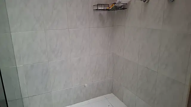 Snapshot of kayleesims_ chatting on 12-14-25, 07:40 kayleesims online show from 12-14-25, 07:40